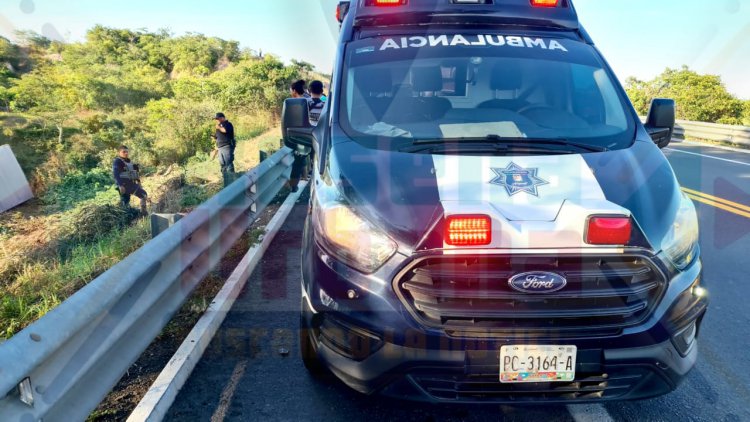 VUELA CON TODO Y TOMATES EN LA AUTOPISTA TPC-MZT 