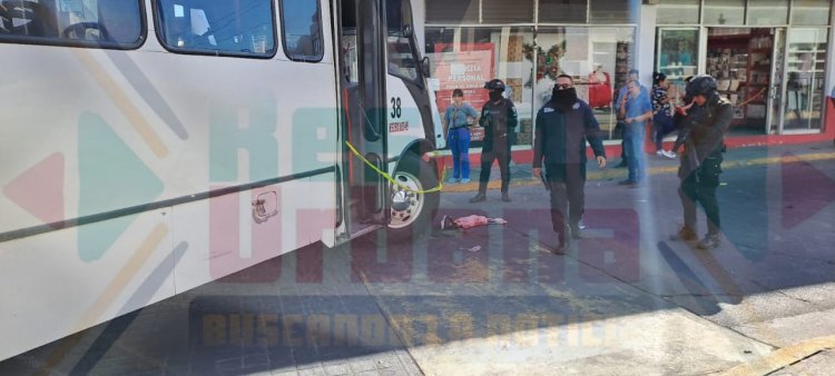 ARROLLADO UN ADULTO MAYOR EN PLENO CENTRO DE TEPIC