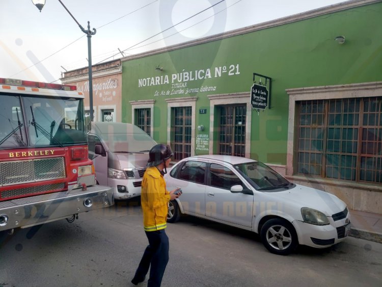 INCENDIO EN NOTARIA EN EL CENTRO DE TEPIC