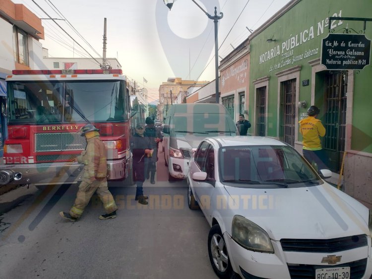 INCENDIO EN NOTARIA EN EL CENTRO DE TEPIC