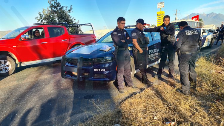 AUTO FANTASMA HACE DE LAS SUYAS EN EL LIBRAMIENTO CARRETERO