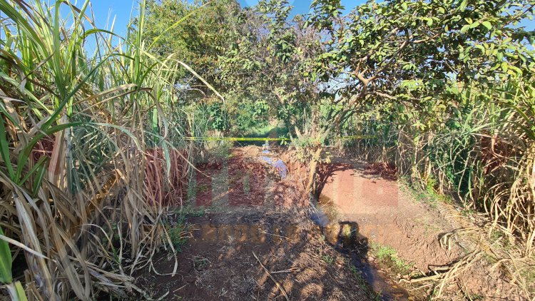 ENCUENTRAN A UNA PERSONA SIN VIDA EN UN CANAL PLUVIAL EN EL MPIO DE TEPIC