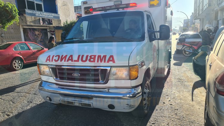 5 LESIONADOS EN FUERTE ACCIDENTE EN EL CENTRO DE TEPIC