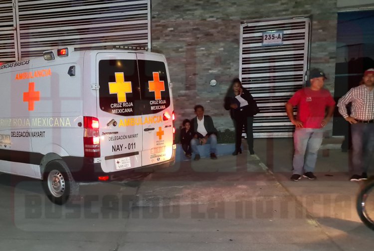 CON FRACTURA EXPUESTA DEJAN A MOTOCICLISTA EN LA COL LLANITOS