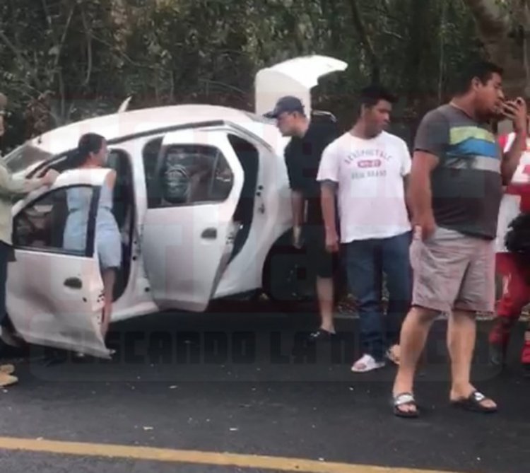 OCHO LESIONADOS DEJA TREMENDO ACCIDENTE EN LA CARRETERA 200