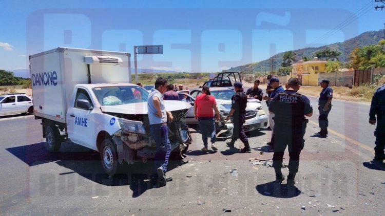 TRES LESIONADOS CERCA DE LA UT EN XALISCO