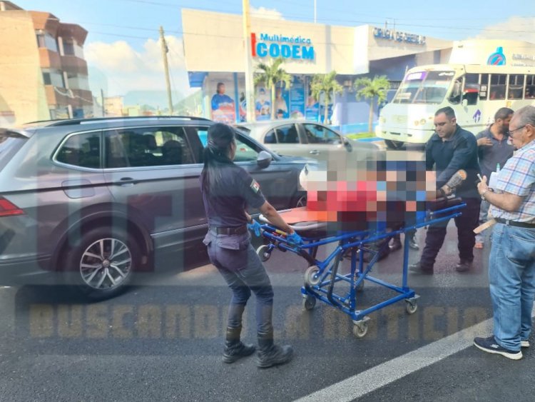 SE CRUZA LA AV INSURGENTES EN SU BICICLETA Y TERMINA LESIONADO