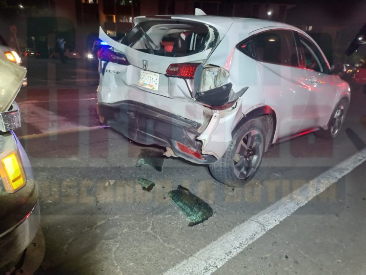 2 FEMENINAS LESIONADAS EN LA CARRETERA FEDERAL 76