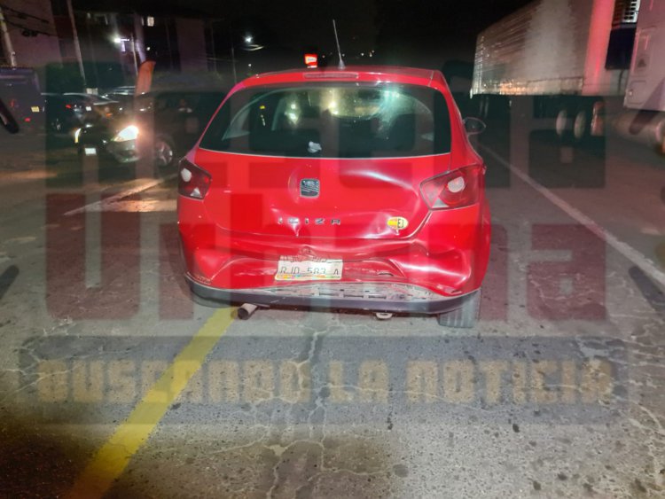 2 FEMENINAS LESIONADAS EN LA CARRETERA FEDERAL 76