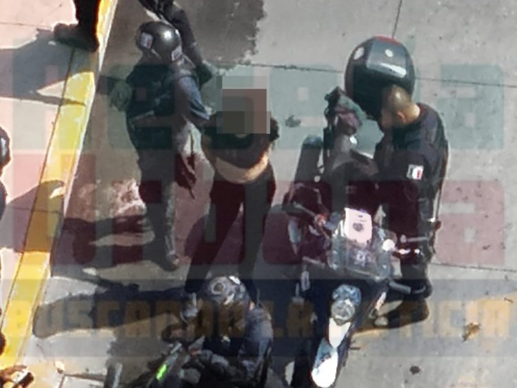 DETENIDOS CON MOTOCICLETA ROBADA EN INF MIRADOR