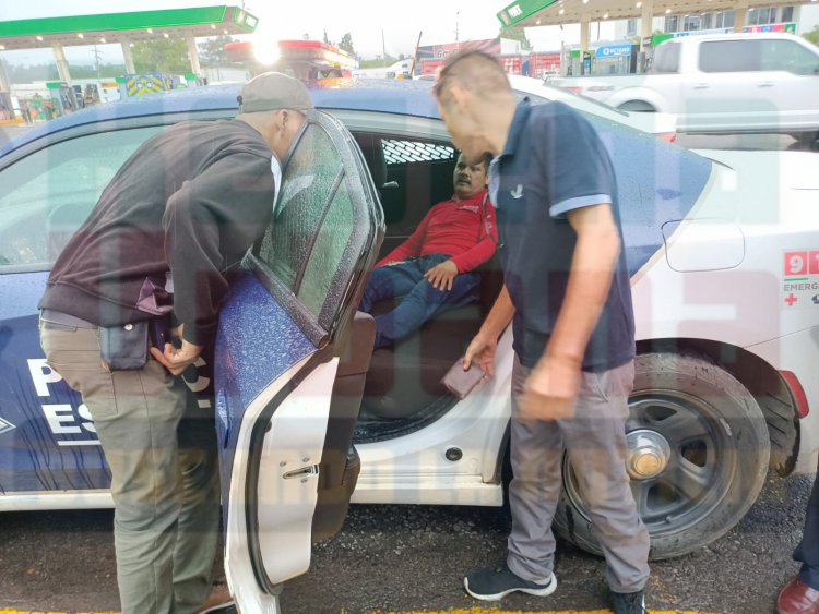 LO MANDA AL HOSPITAL UN AUTOBUS EN EL LIBRAMIENTO CARRETERO