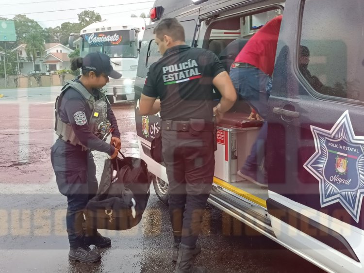 LO MANDA AL HOSPITAL UN AUTOBUS EN EL LIBRAMIENTO CARRETERO