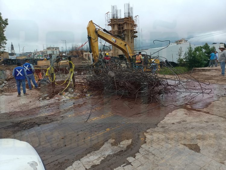 TUMBAN EL PUENTE DEL RIO MOLOLOA