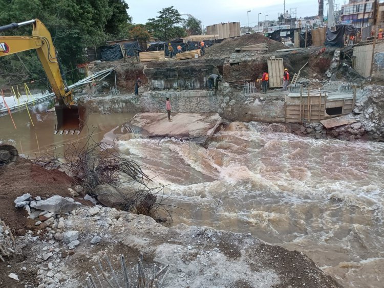 TUMBAN EL PUENTE DEL RIO MOLOLOA