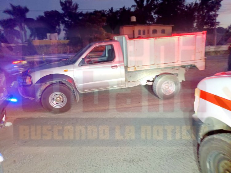 LO ATROPELLAN Y QUEDA ABAJO DE LA CAMIONETA