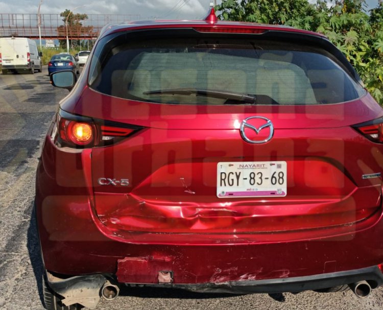 CARAMBOLA DE TRES VEHICULOS EN EL LIBRAMIENTO