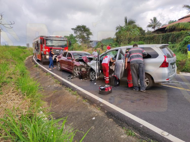 ACCIDENTE DEJA 4 LESIONADOS EN LA CARRETERA TPC-PTO VALLARTA