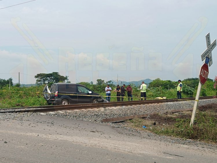 TRAGEDIA AL IMPACTARLO EL TREN EN ROSAMORADA