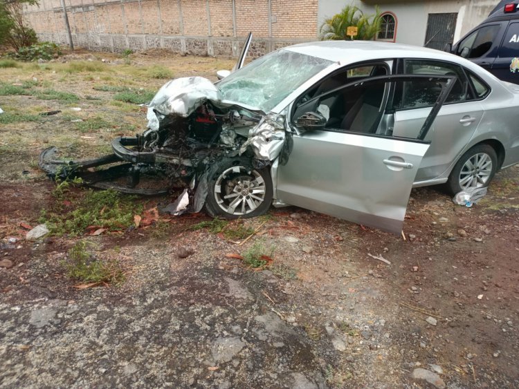 DEJA A FEMENINA LESIONADA AL DAR VUELTA EN U EN LA PISTA TPC-MZT