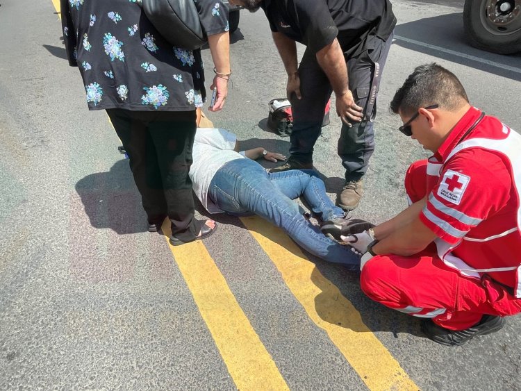 DERRAPA FEMENINA EN LA AV INSURGENTES