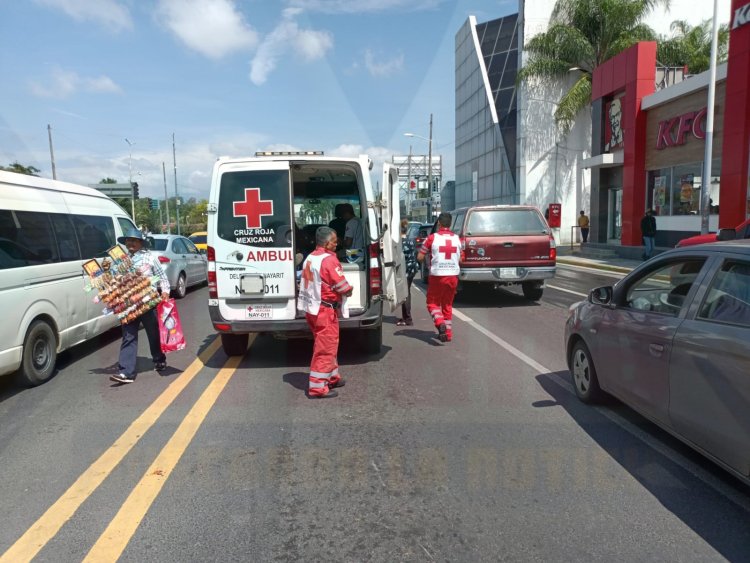 DERRAPA FEMENINA EN LA AV INSURGENTES