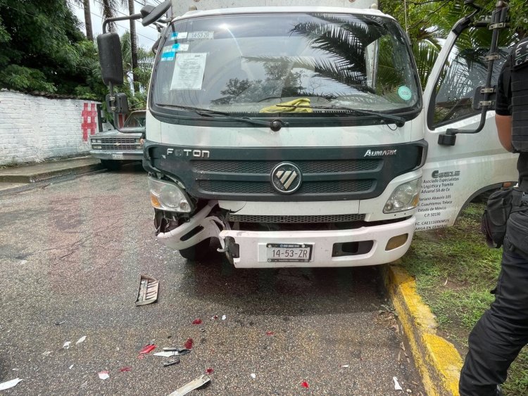 CARAMBOLA EN EL XALISCO DEJA A UNA MUJER LESIONADA