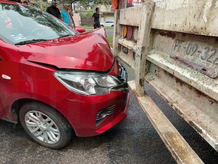 CARAMBOLA EN EL XALISCO DEJA A UNA MUJER LESIONADA