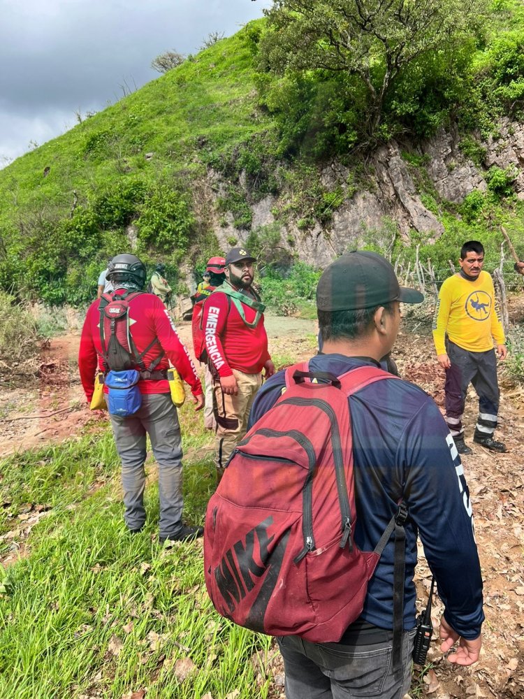 BUSCAN A JOVEN DESAPARECIDA EN AMATLÁN DE CAÑAS Y ETZATLÁN, JALISCO