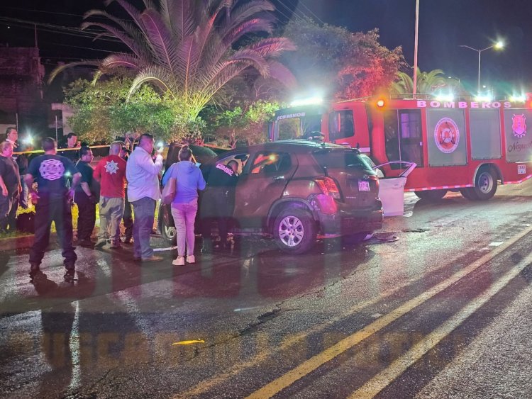 4 LESIONADOS EN FUERTE ACCIDENTE EN XALISCO