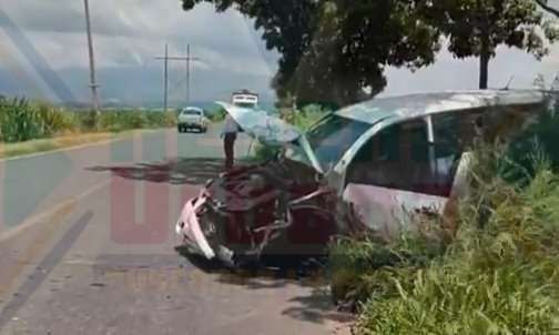 ACCIDENTE EN EL MPIO DE XALISCO DEJA 2 LESIONADOS